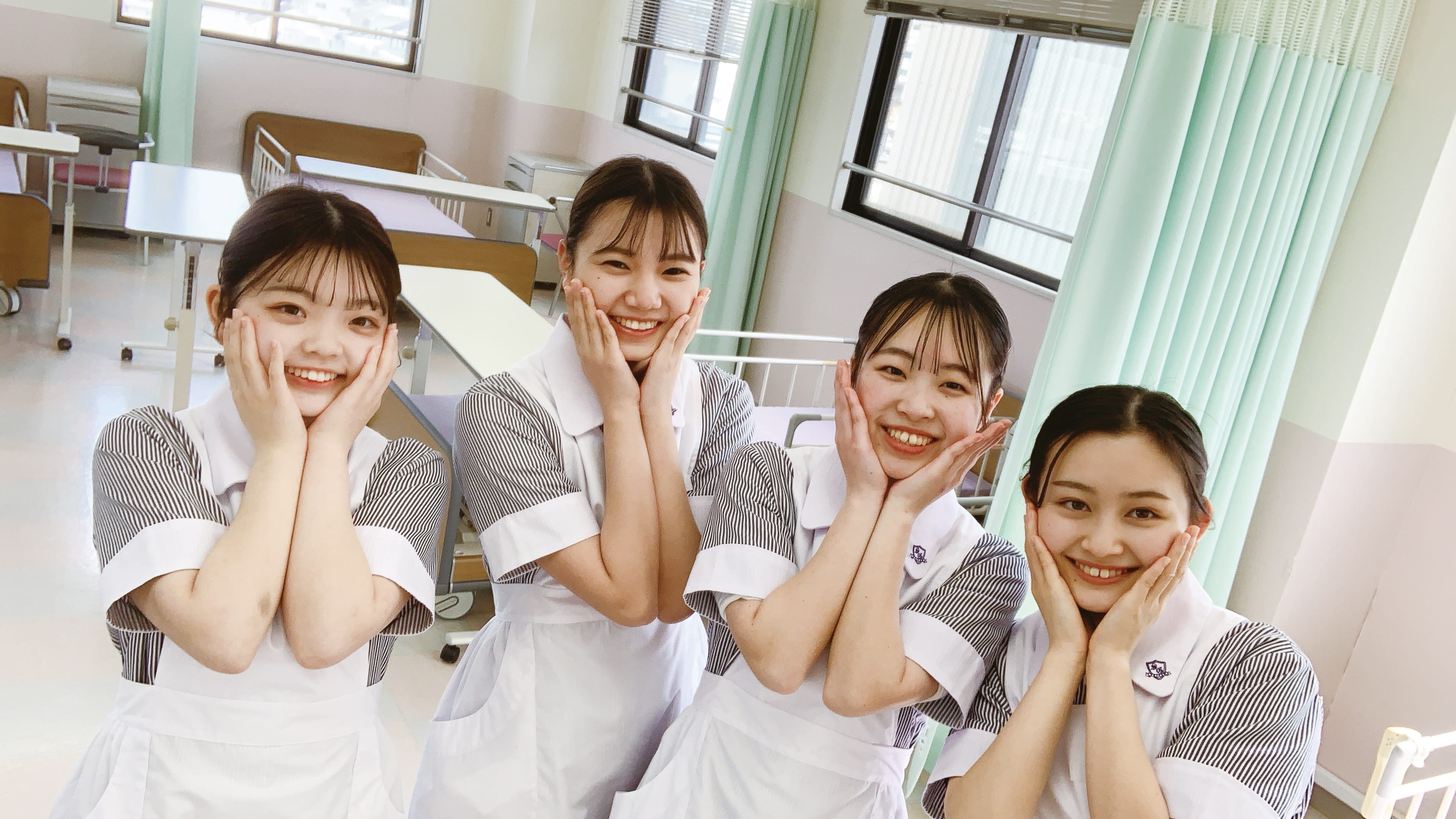 仲良し４人、看護学科