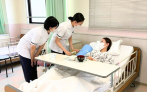 看護学生 実技演習の様子
